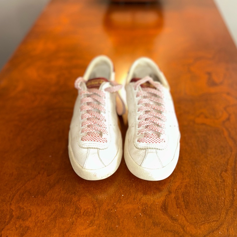 adidas Sneakers in White